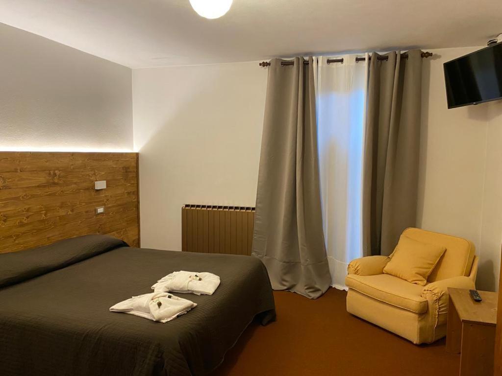 Albergo Quai Monno Eksteriør bilde