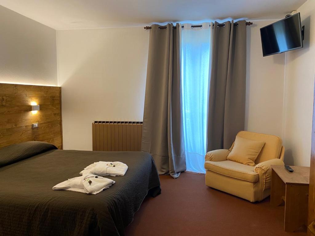 Albergo Quai Monno Eksteriør bilde